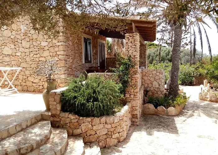 Residence Punta Sottile A 2 passi dalla spiaggia di cala francese Lampedusa